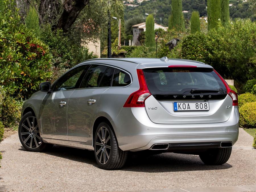  Volvo V60 D4 2013 года  (фото 5 из 8)